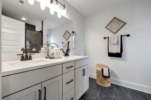 Tiny photo for 2439 Twill Place, Chattanooga, TN 37404 (MLS # 1529391)