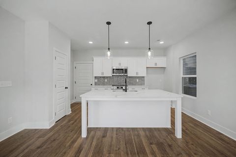 Tiny photo for 2439 Twill Place, Chattanooga, TN 37404 (MLS # 1529391)