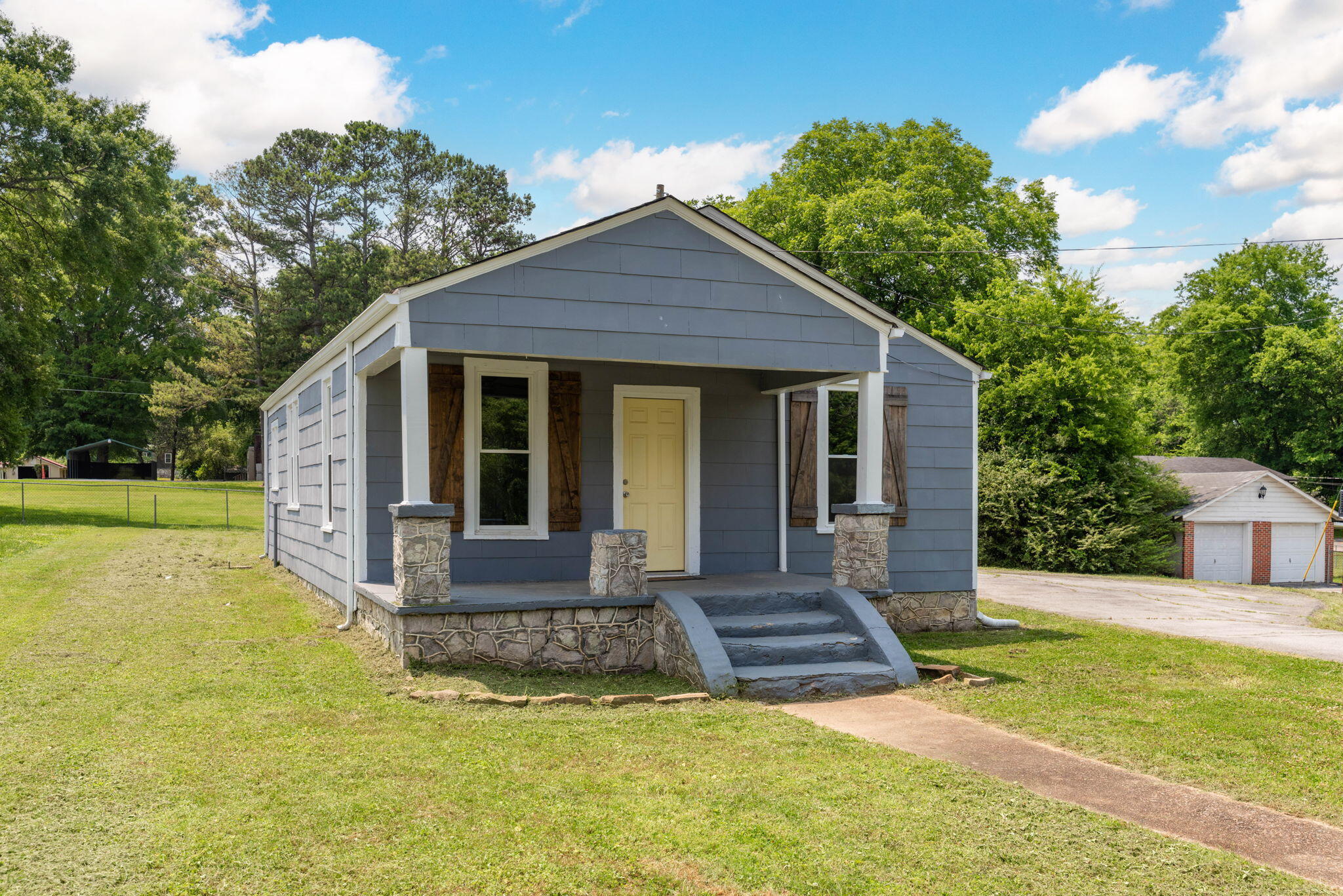 936 Cross Street, Rossville, Georgia image 1