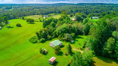 Homes For Sale - 77 Bolton Road<br/> Dade County, Trenton, GA 30752