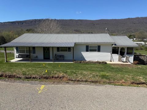 Photo of 945 N Maple St, Whitwell, TN 37397 (MLS # 1531630)
