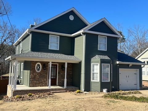 Photo of 2319 Ashford Drive, Chattanooga, TN 37421 (MLS # 1525489)