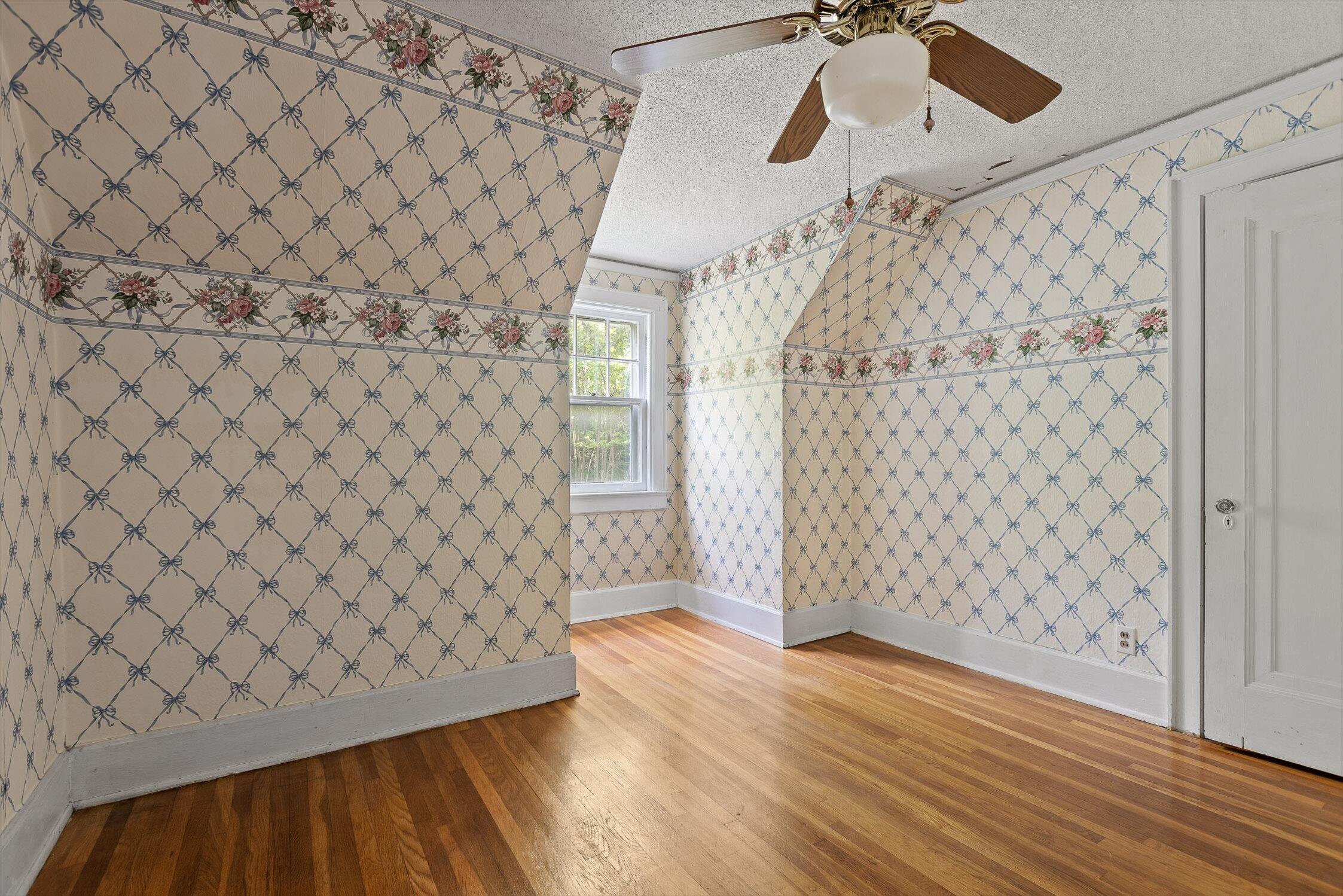 Chattanooga, Tennessee 37411, United States, 4 Bedrooms Bedrooms, ,3 BathroomsBathrooms,Residential,Active,124075