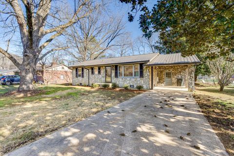 Photo of 1106 Dennis Avenue, Jasper, TN 37347 (MLS # 1526518)