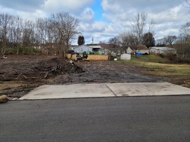 1696 Chippeawa Avenue, Cleveland, Tennessee image 3