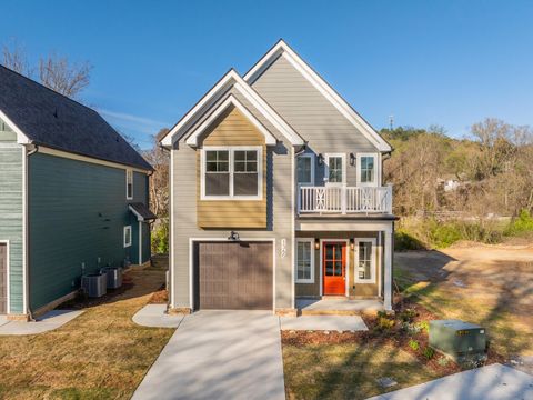Photo of 1360 Thomas Avenue, Chattanooga, TN 37409 (MLS # 1528909)
