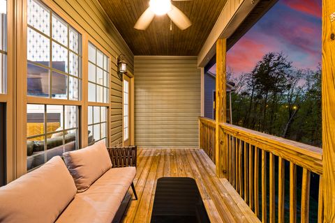 Tiny photo for 1104 Westwood Avenue, Chattanooga, TN 37405 (MLS # 1520320)