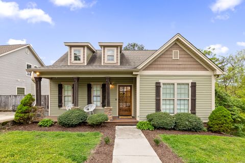 Tiny photo for 1104 Westwood Avenue, Chattanooga, TN 37405 (MLS # 1520320)