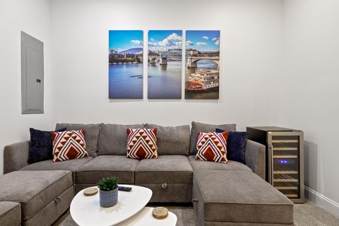 Tiny photo for 1104 Westwood Avenue, Chattanooga, TN 37405 (MLS # 1520320)