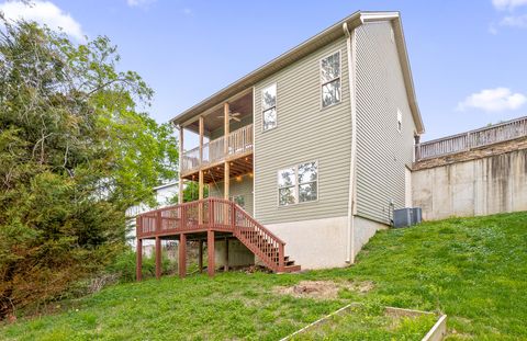 Tiny photo for 1104 Westwood Avenue, Chattanooga, TN 37405 (MLS # 1520320)