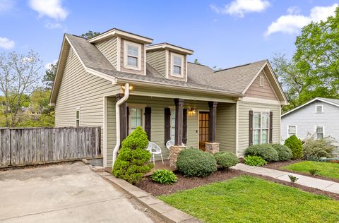Tiny photo for 1104 Westwood Avenue, Chattanooga, TN 37405 (MLS # 1520320)