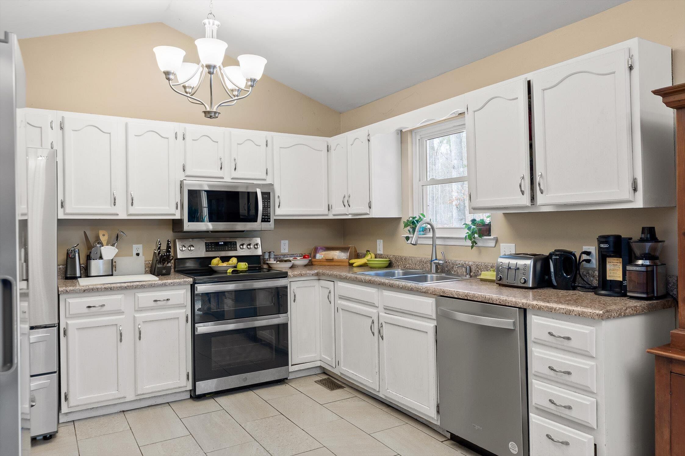 Flintstone, Georgia 30725, United States, 3 Bedrooms Bedrooms, ,2 BathroomsBathrooms,Residential,Pending,250246