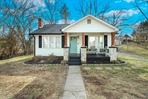 Photo of 401 Wabash Street, Athens, TN 37303 (MLS # 1527691)