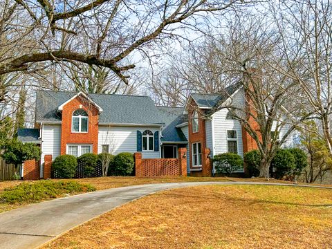 Photo of 3710 Sourwood Trail NW, Cleveland, TN 37312 (MLS # 1525865)