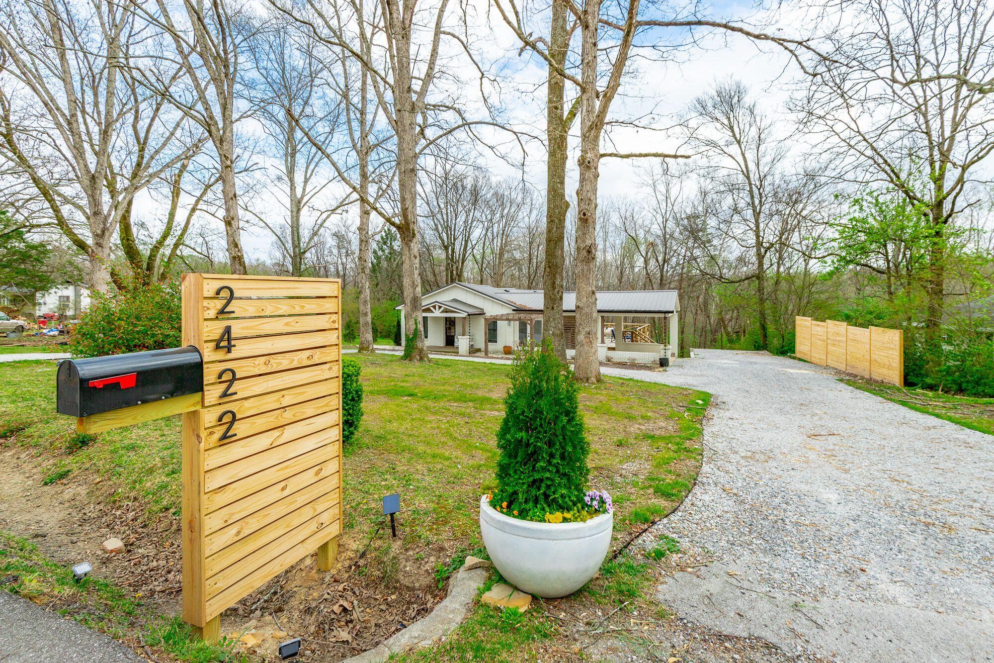 2422 Corral Road