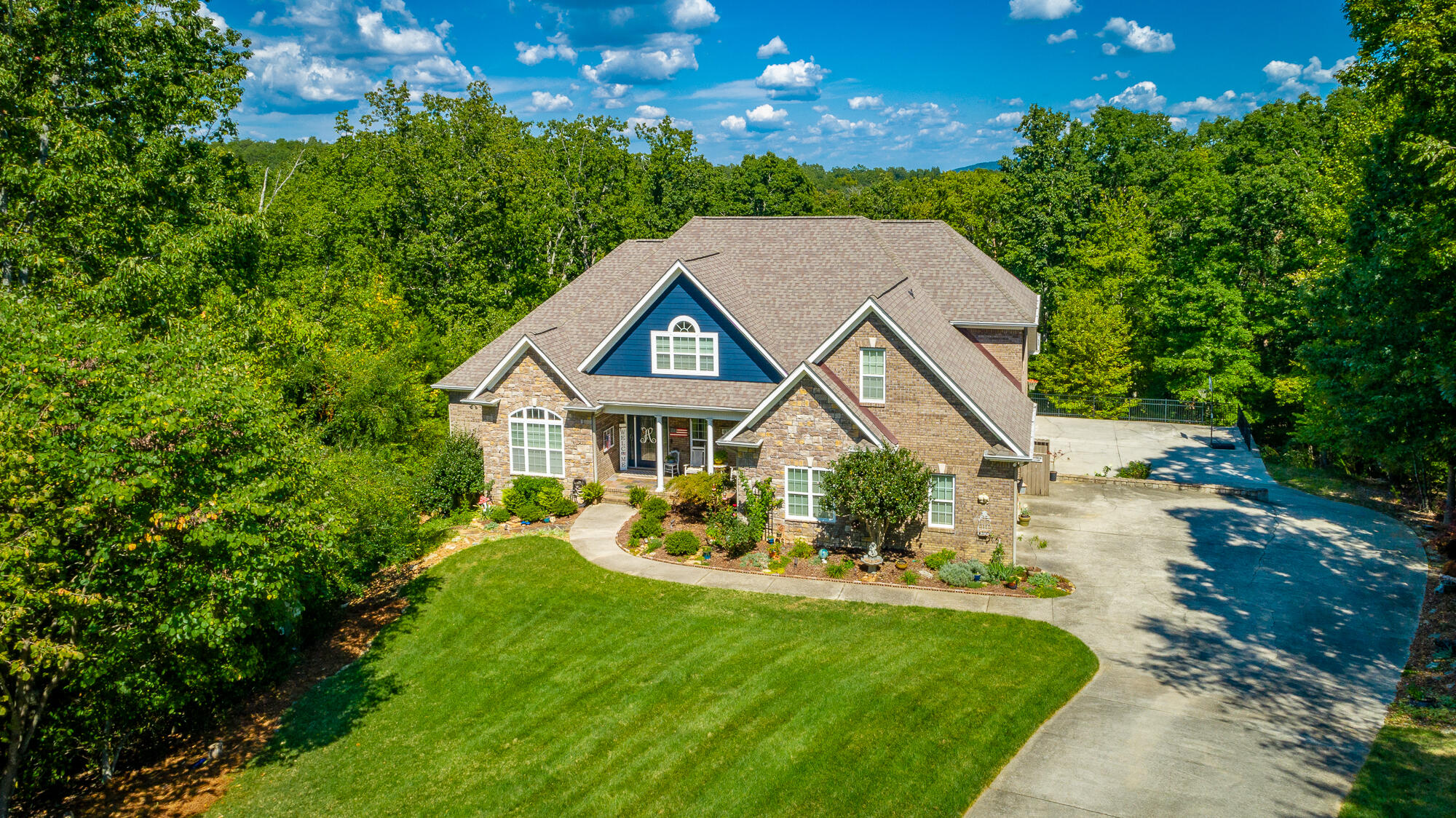 9731 Deer Ridge Drive, Ooltewah, Tennessee image 4