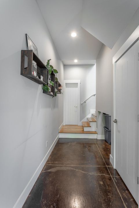 Tiny photo for 687 Ladd Avenue, Chattanooga, TN 37405 (MLS # 1526480)