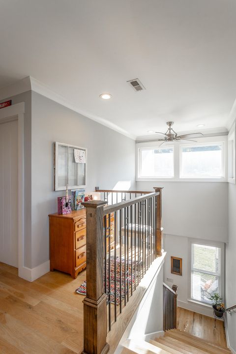 Tiny photo for 687 Ladd Avenue, Chattanooga, TN 37405 (MLS # 1526480)