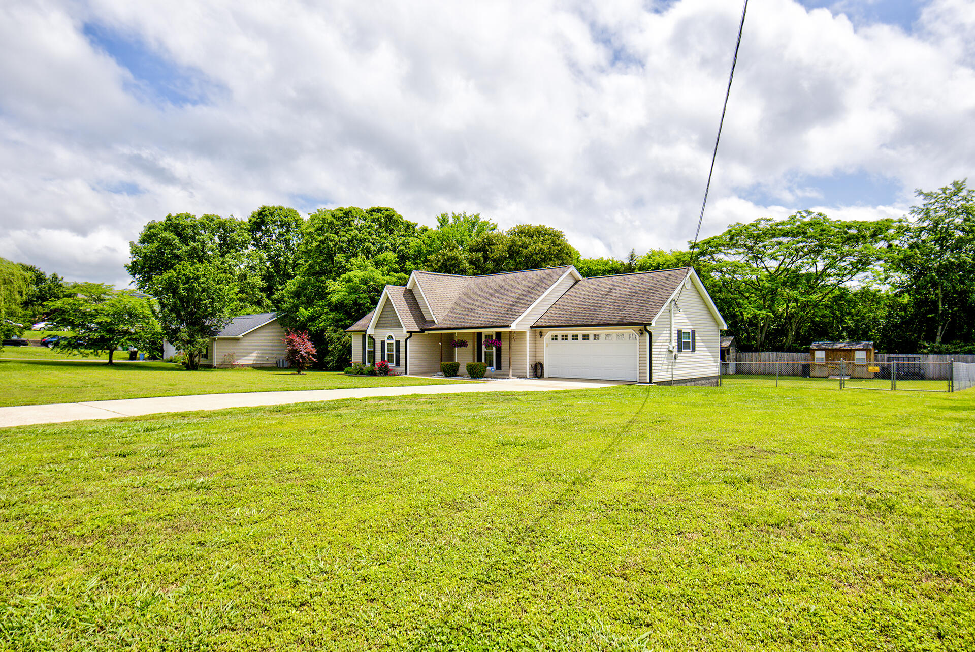 8820 Forest Pond Drive, Harrison, Tennessee image 25