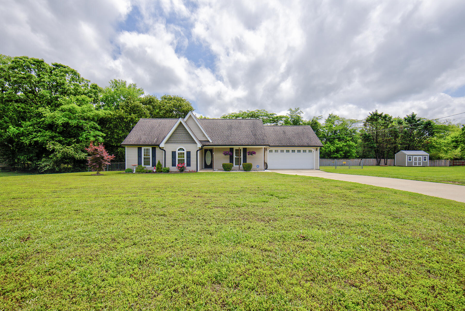 8820 Forest Pond Drive, Harrison, Tennessee image 24