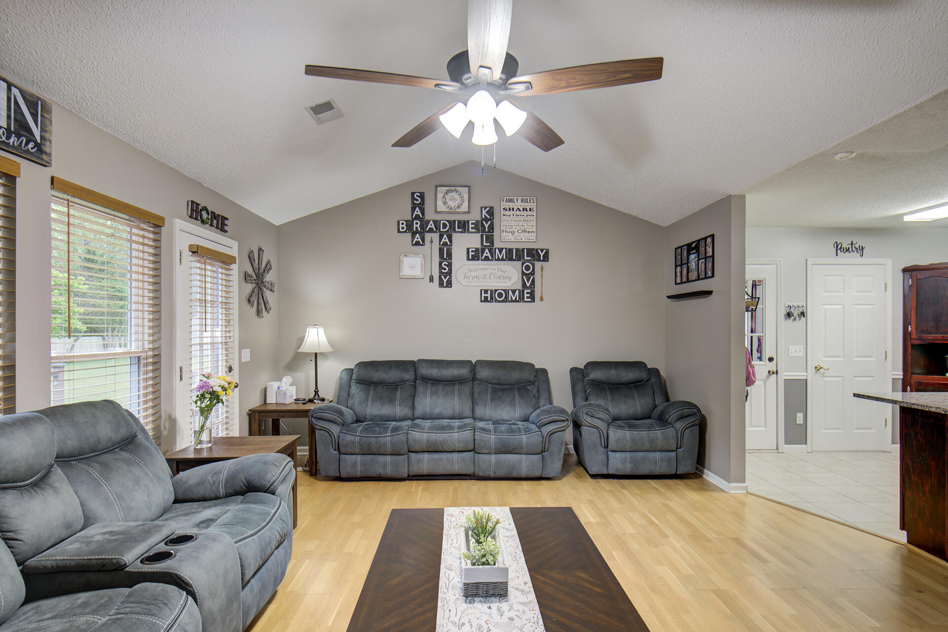 8820 Forest Pond Drive, Harrison, Tennessee image 4