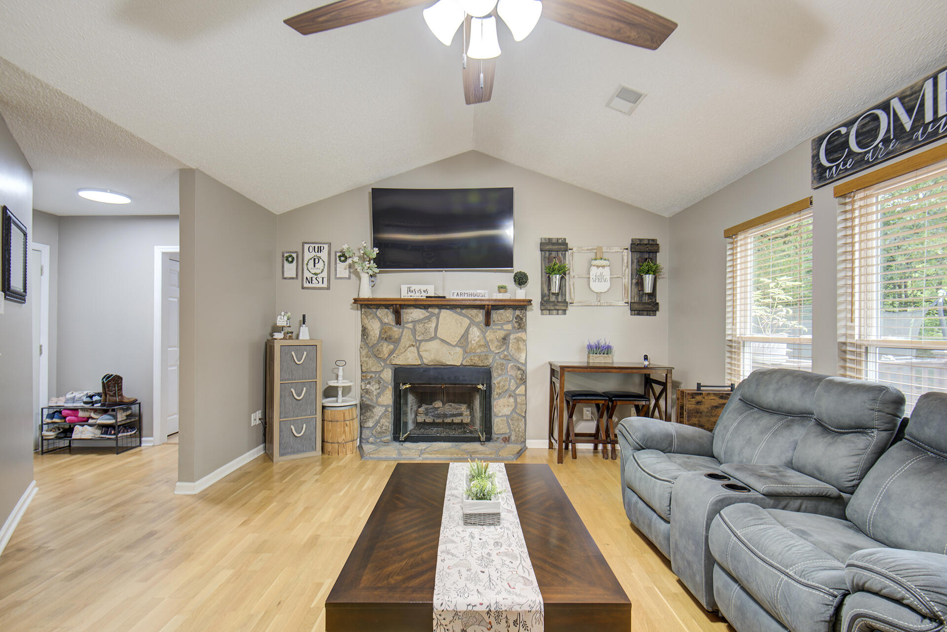 8820 Forest Pond Drive, Harrison, Tennessee image 6