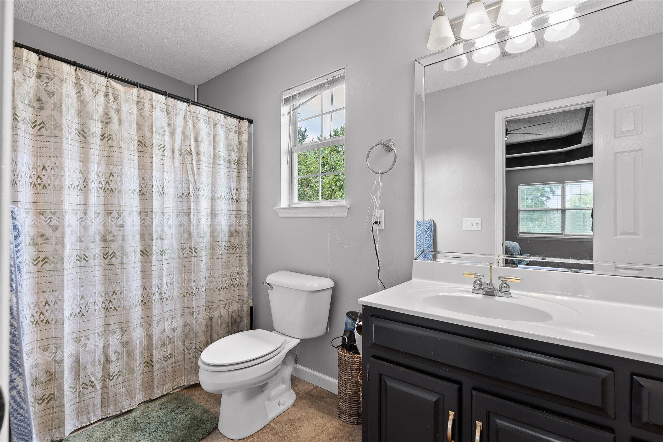 Ringgold, Georgia 30736, United States, 3 Bedrooms Bedrooms, ,3 BathroomsBathrooms,Residential,Active,147827