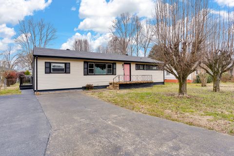 Tiny photo for 5413 Weaver Street, Chattanooga, TN 37412 (MLS # 1528160)