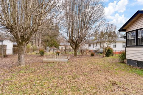 Tiny photo for 5413 Weaver Street, Chattanooga, TN 37412 (MLS # 1528160)