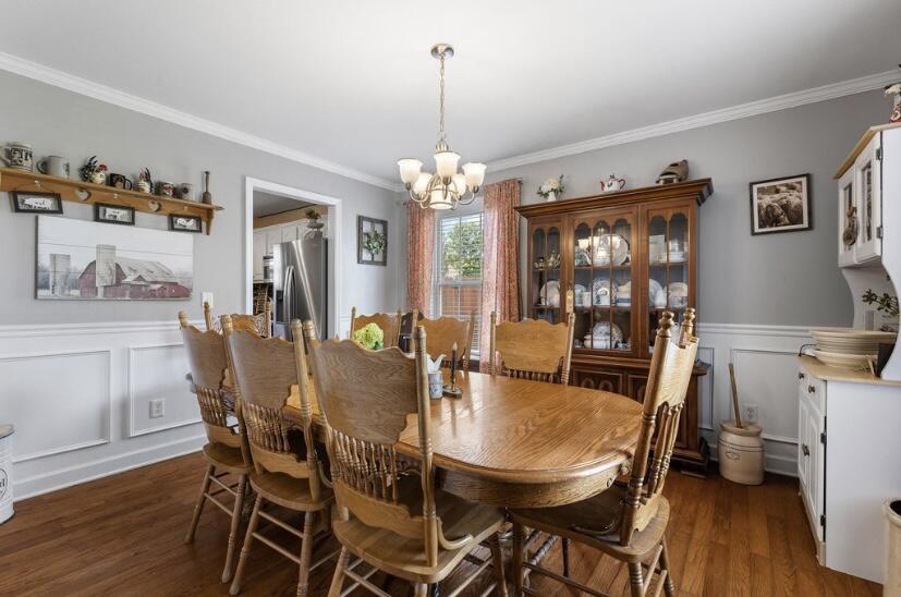 647 Peachtree Circle