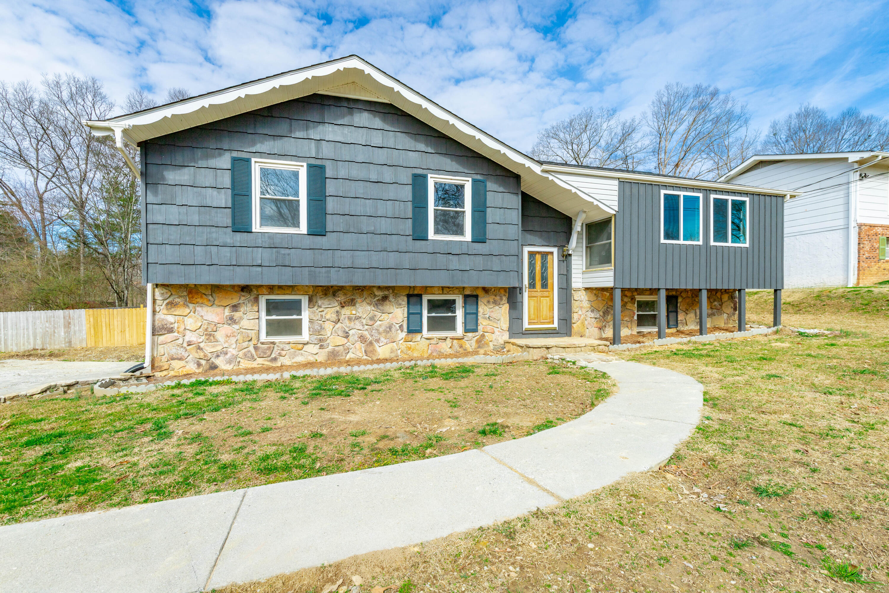 448 Rogers Drive, Ringgold, Georgia image 2