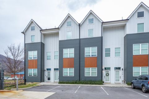 Photo of 1420 Stockyard Place, Chattanooga, TN 37408 (MLS # 1532867)