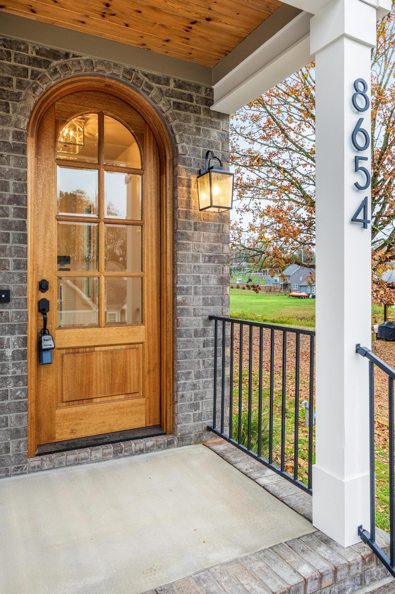 8654 Woodbury Acre Court, Harrison, Tennessee image 3