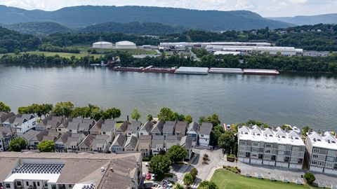 Tiny photo for 513 Mariner Way, Chattanooga, TN 37402 (MLS # 1527993)