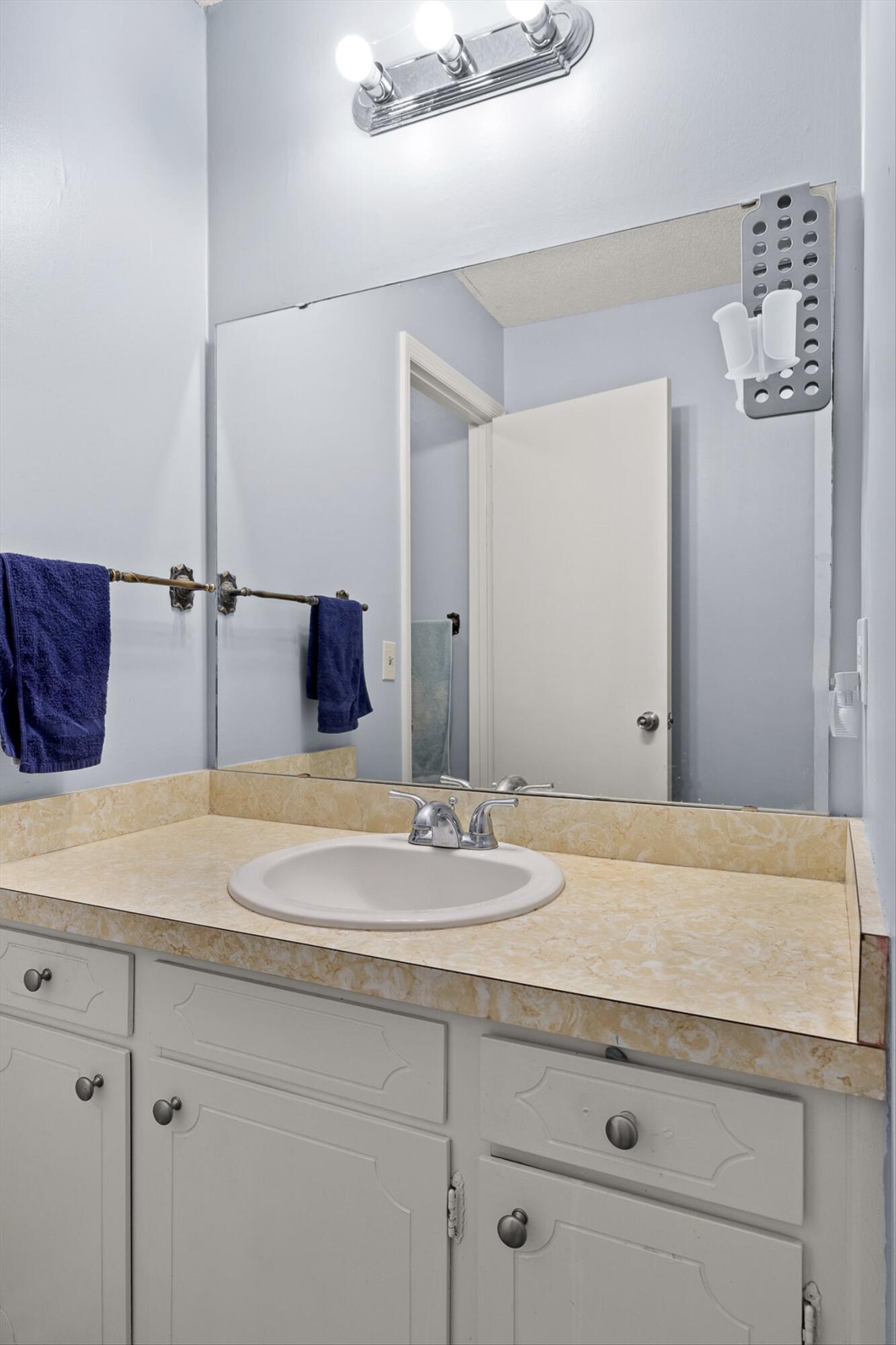 Hixson, Tennessee 37343, United States, 3 Bedrooms Bedrooms, ,2 BathroomsBathrooms,Residential,Active,250264