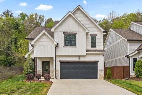 Photo of 637 Lullwater Road, Chattanooga, TN 37405 (MLS # 1531765)