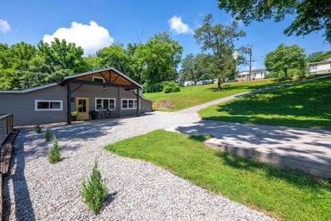 Photo of 954 Beason Drive, Chattanooga, TN 37405 (MLS # 1538443)