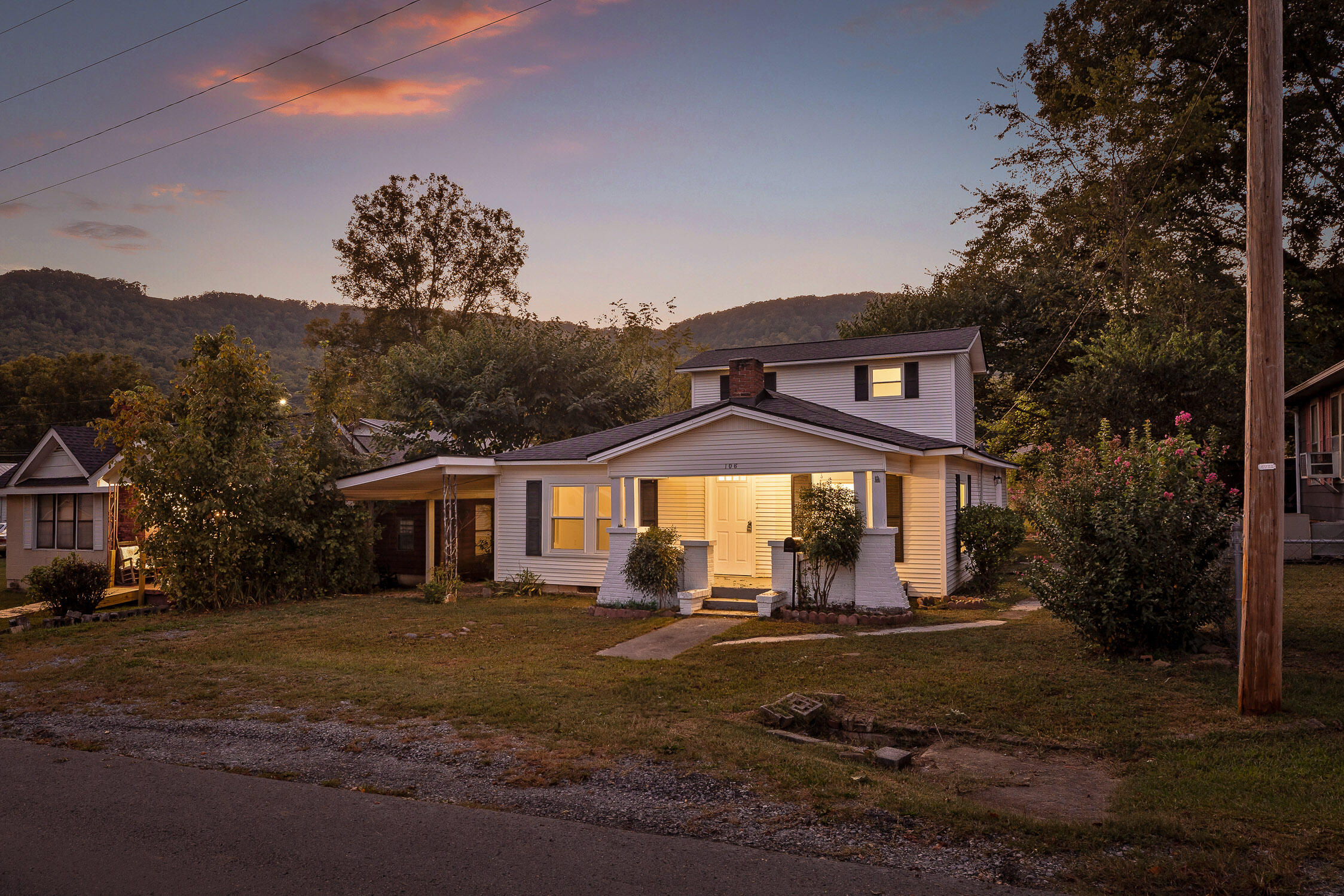 106 Oak Avenue, South Pittsburg, Tennessee image 2