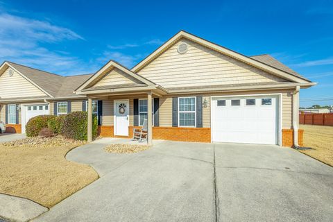 Photo of 304 Cedar Creek Drive, Rossville, GA 30741 (MLS # 1526162)