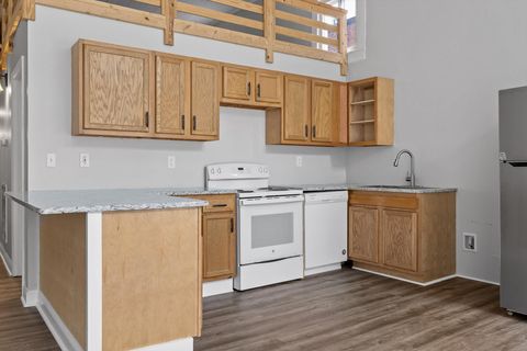 Tiny photo for 835 Tremont Street, Chattanooga, TN 37405 (MLS # 1523999)