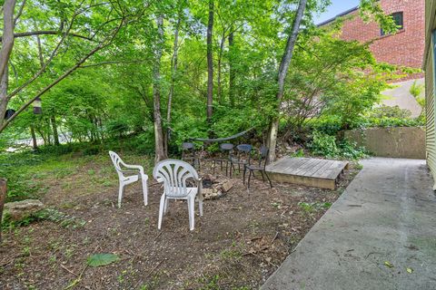 Tiny photo for 835 Tremont Street, Chattanooga, TN 37405 (MLS # 1523999)