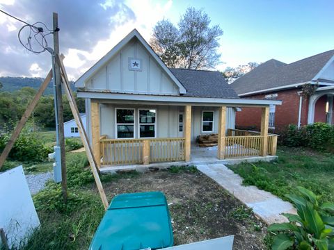 Photo of 4213 Grand Avenue, Chattanooga, TN 37410 (MLS # 1521744)