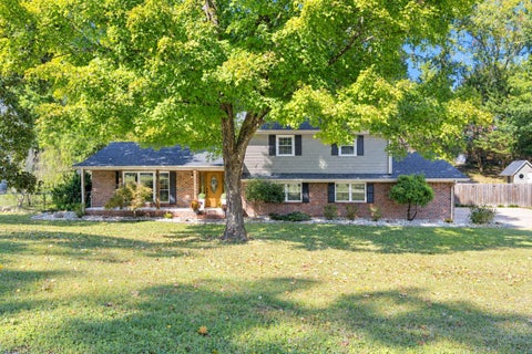 Photo of 709 Stone Crest Circle, Chattanooga, TN 37421 (MLS # 1545285)