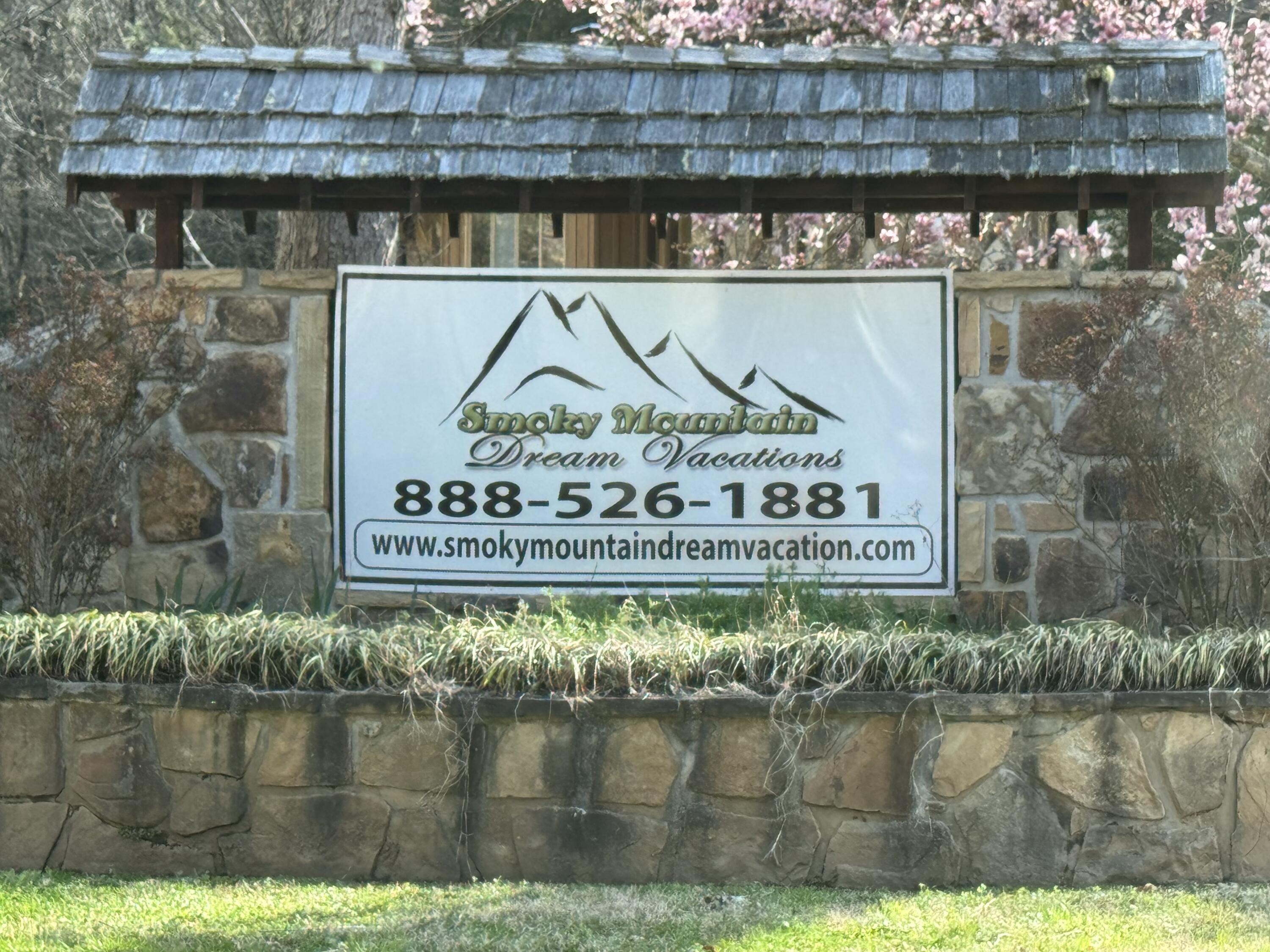 N School House Gap Road, Sevierville, Tennessee image 25