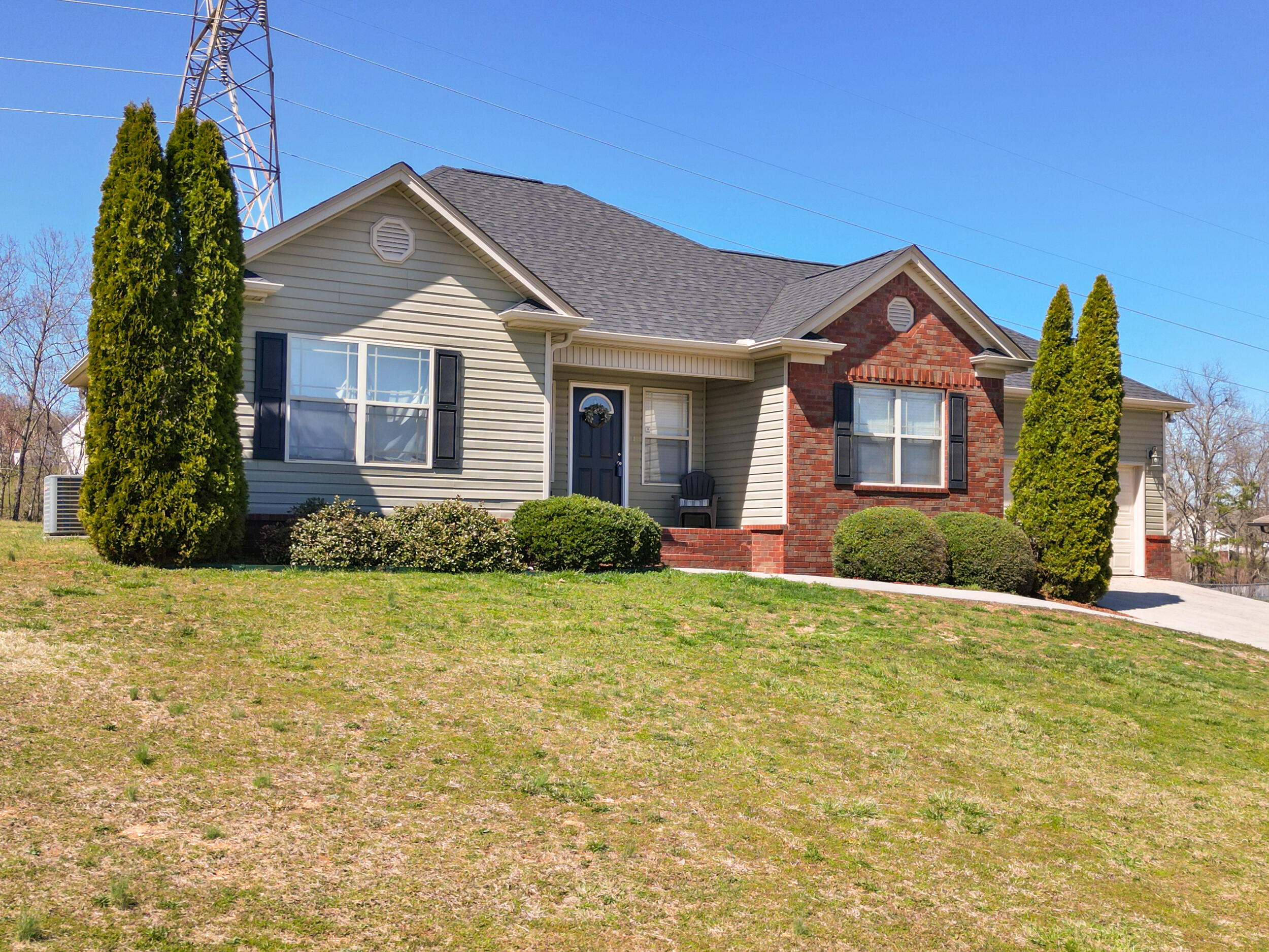 9998 Falcon Crest Drive, Ooltewah, Tennessee image 2
