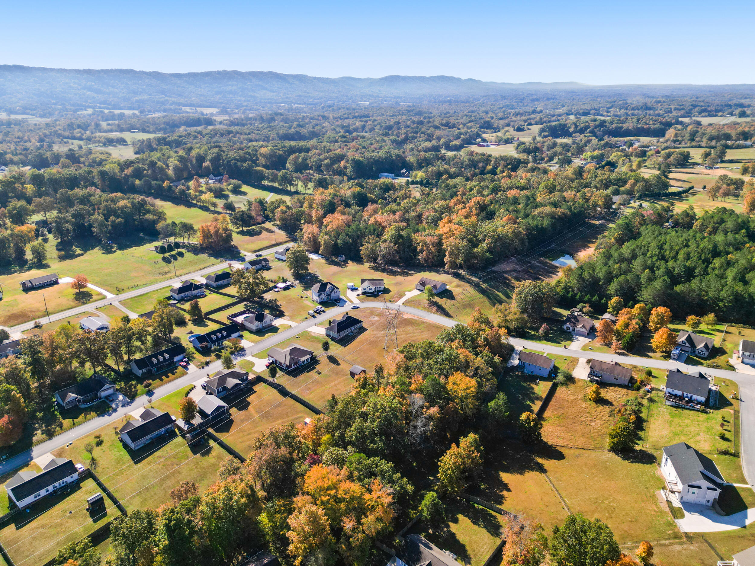 9998 Falcon Crest Drive, Ooltewah, Tennessee image 32