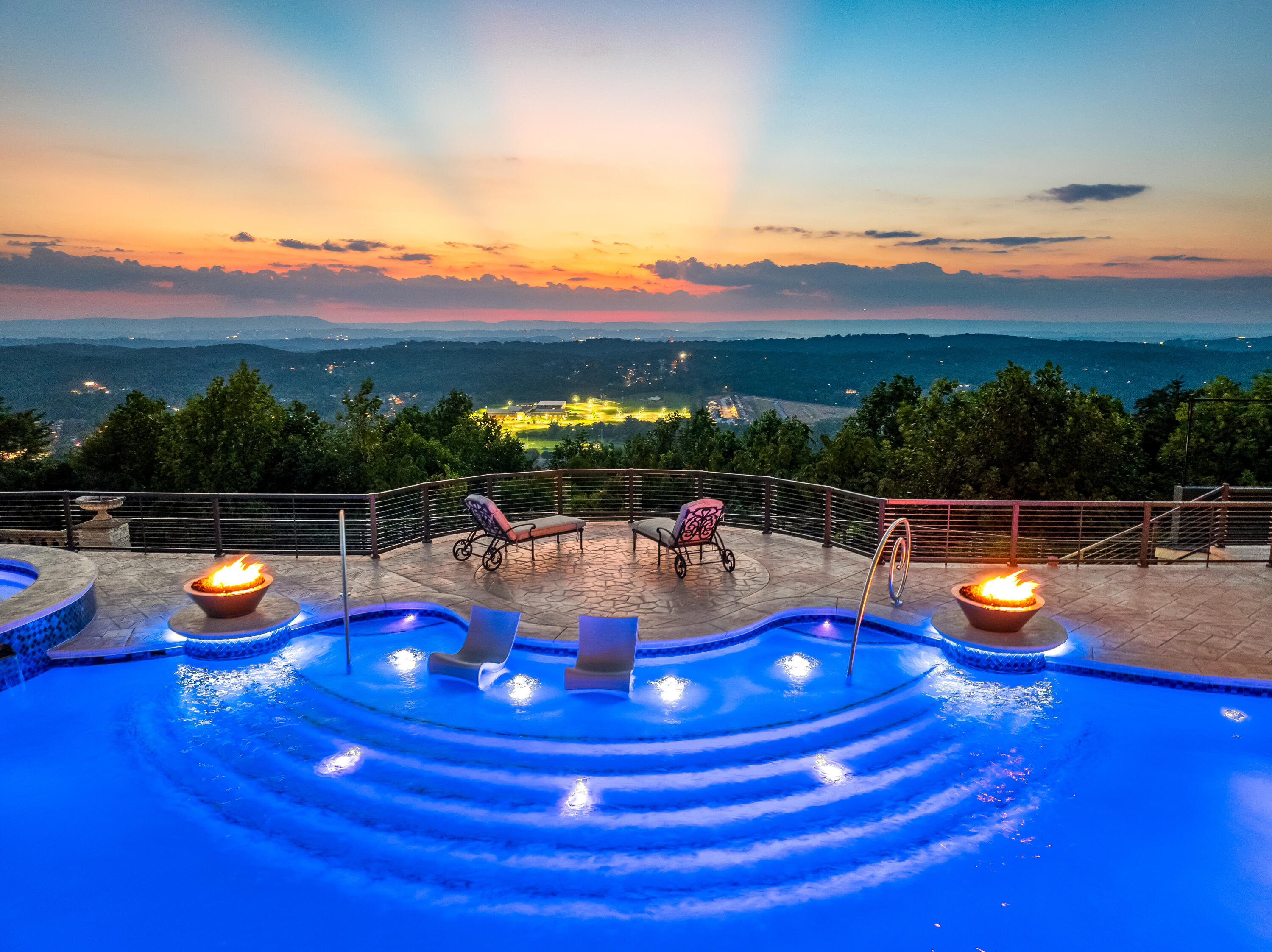 2363 Heavenly View