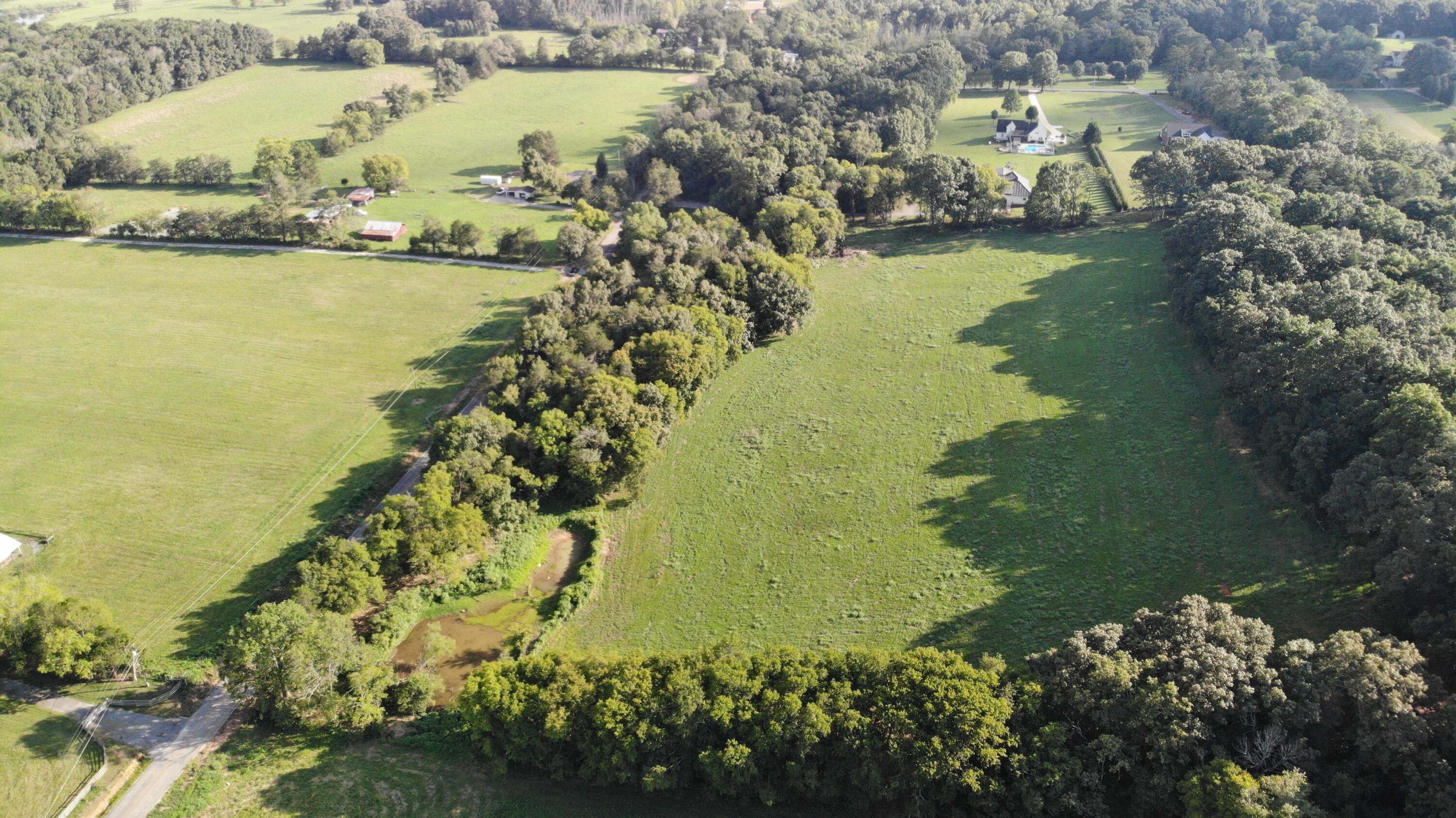 10025 Snow Hill Road, Ooltewah, Tennessee image 8