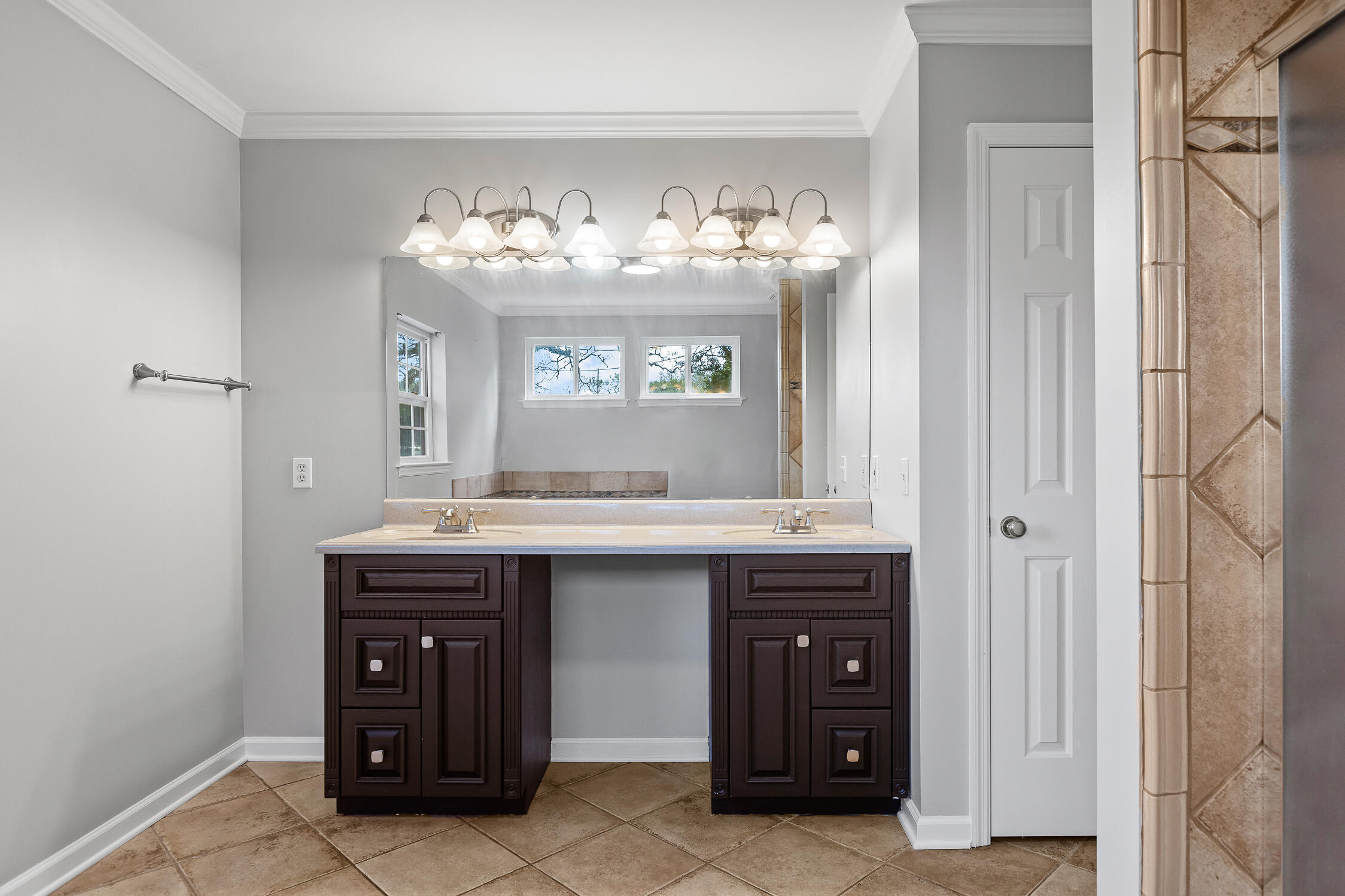 Ooltewah, Tennessee 37363, United States, 3 Bedrooms Bedrooms, ,3 BathroomsBathrooms,Residential,Contingent,40505