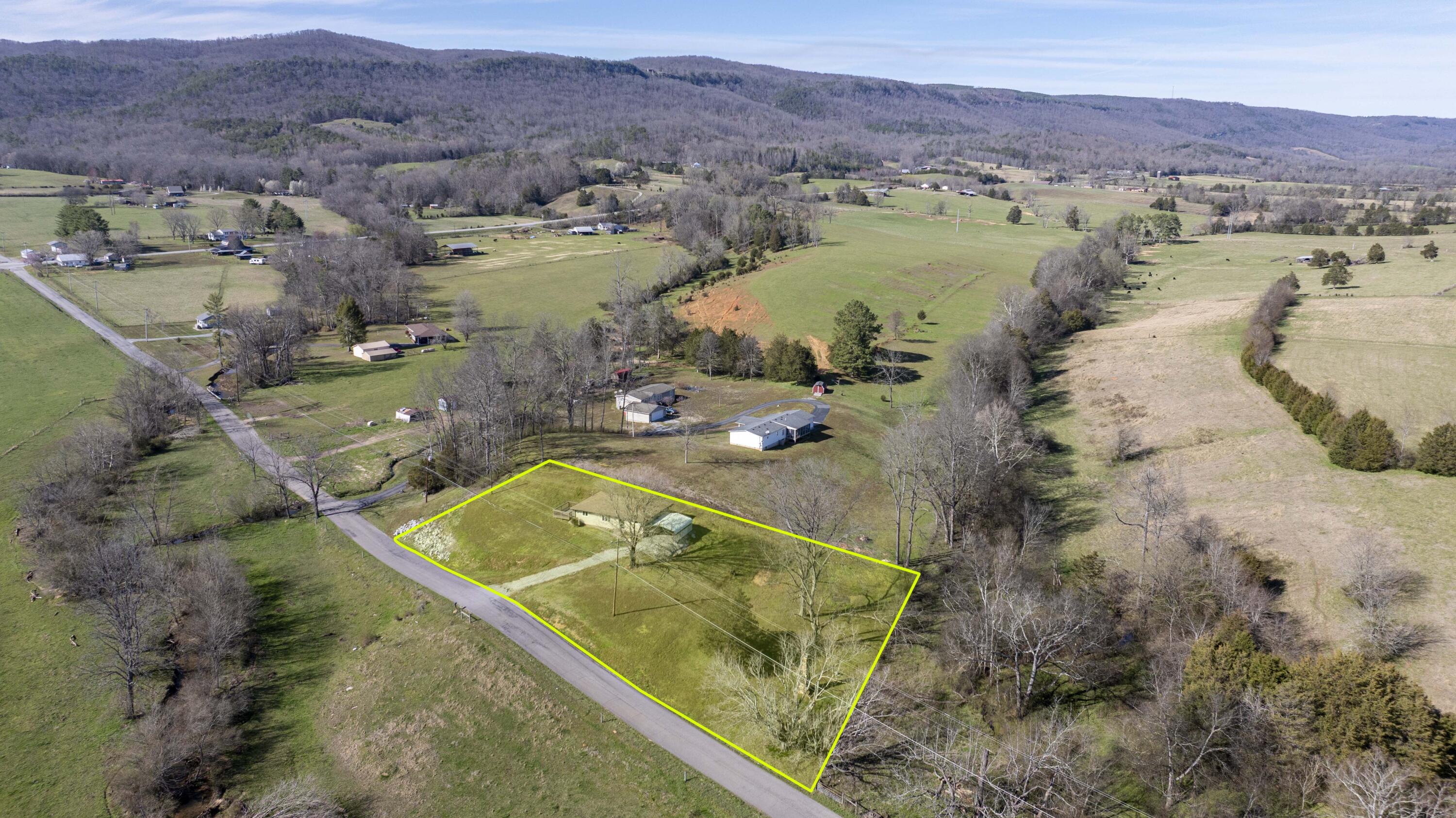 350 Nine Mile Cross Road, Pikeville, Tennessee image 32